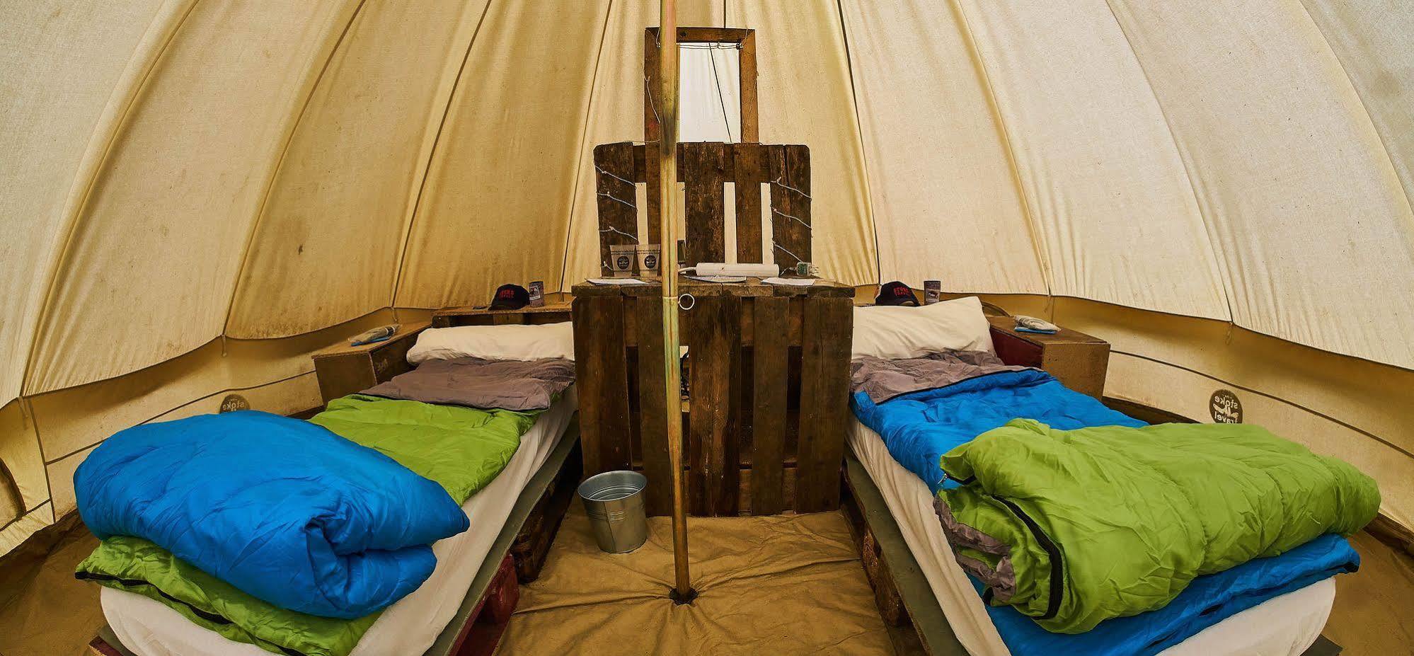 Pamplona Camping Hotel Aizoain Luaran gambar