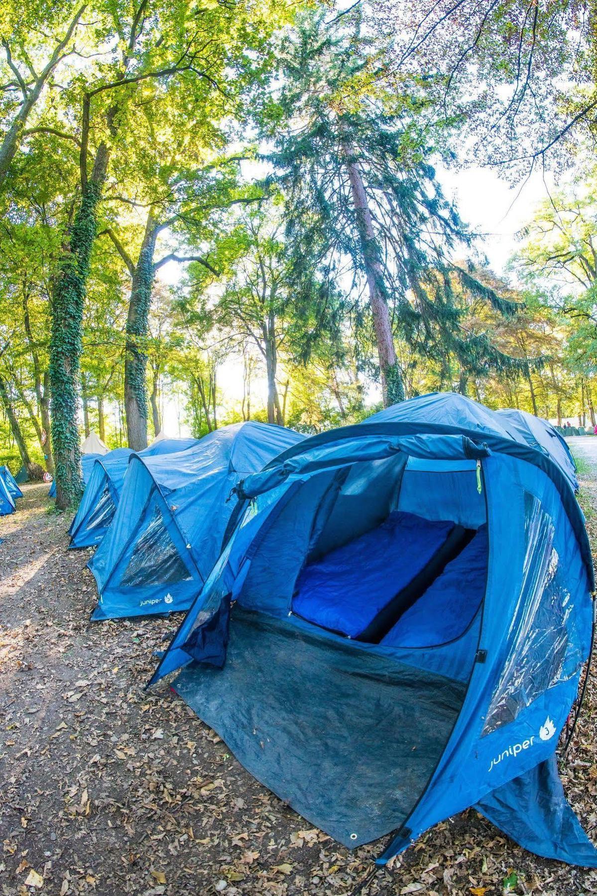 Pamplona Camping Hotel Aizoain Luaran gambar