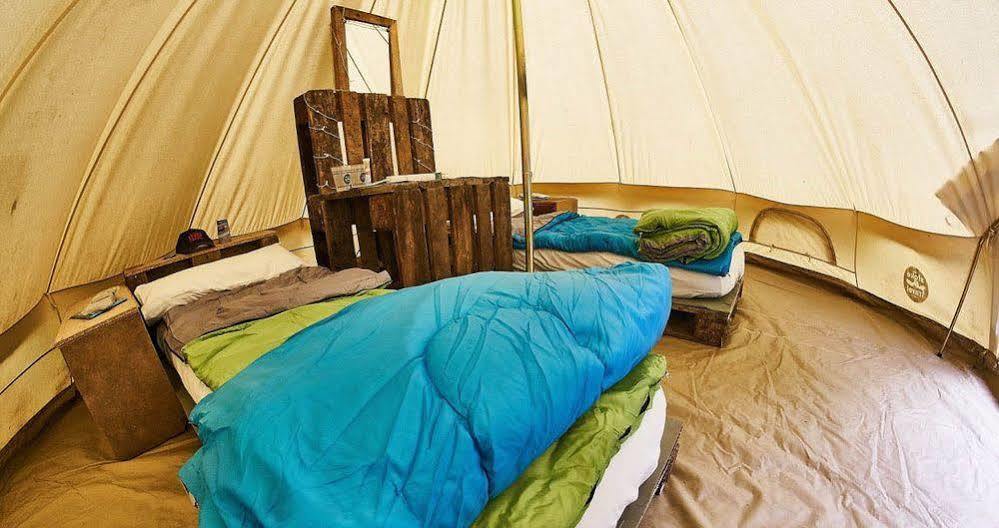 Pamplona Camping Hotel Aizoain Luaran gambar
