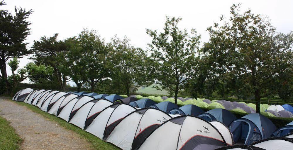 Pamplona Camping Hotel Aizoain Luaran gambar
